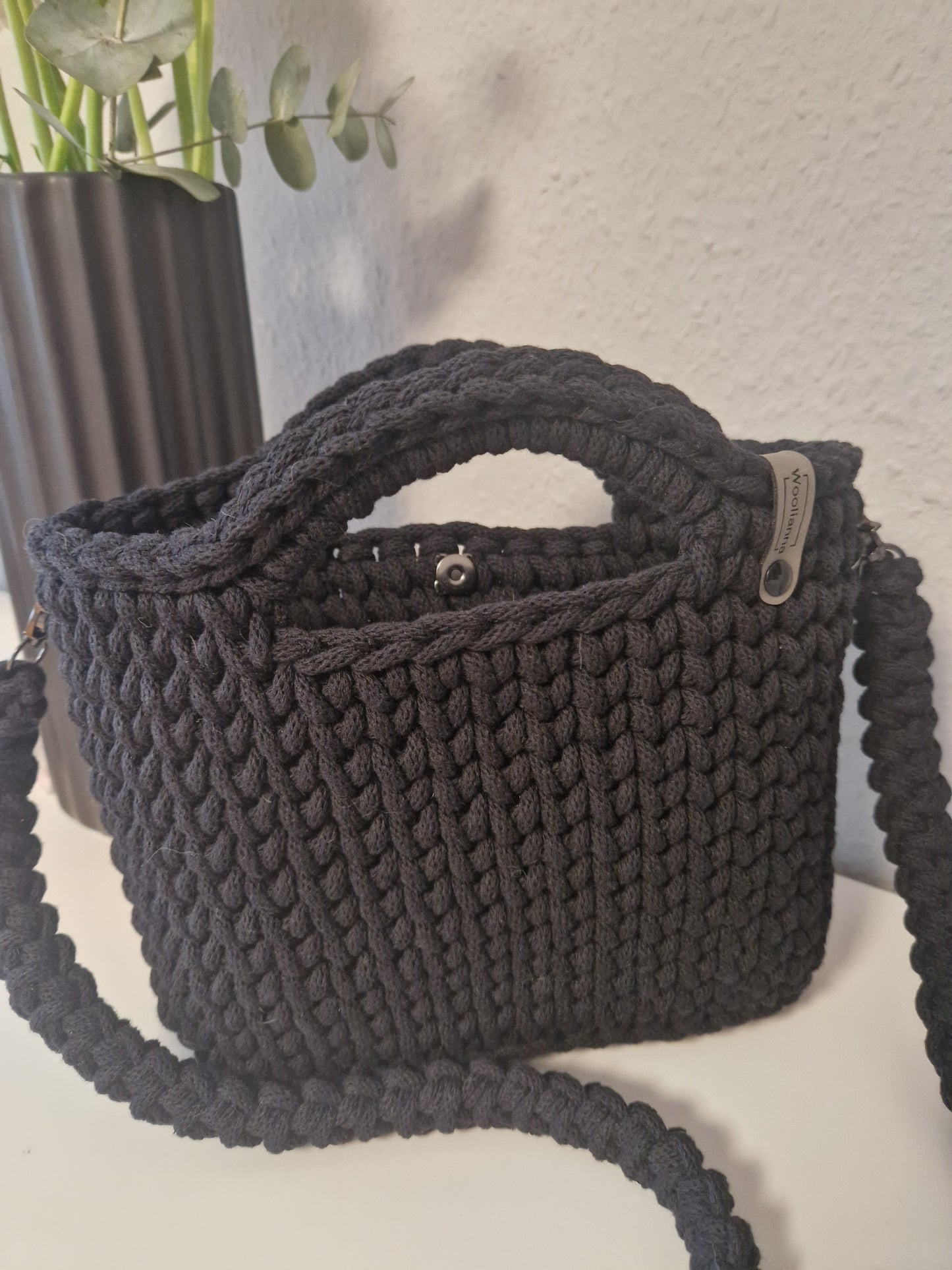 Crossbody Bag • Handtasche